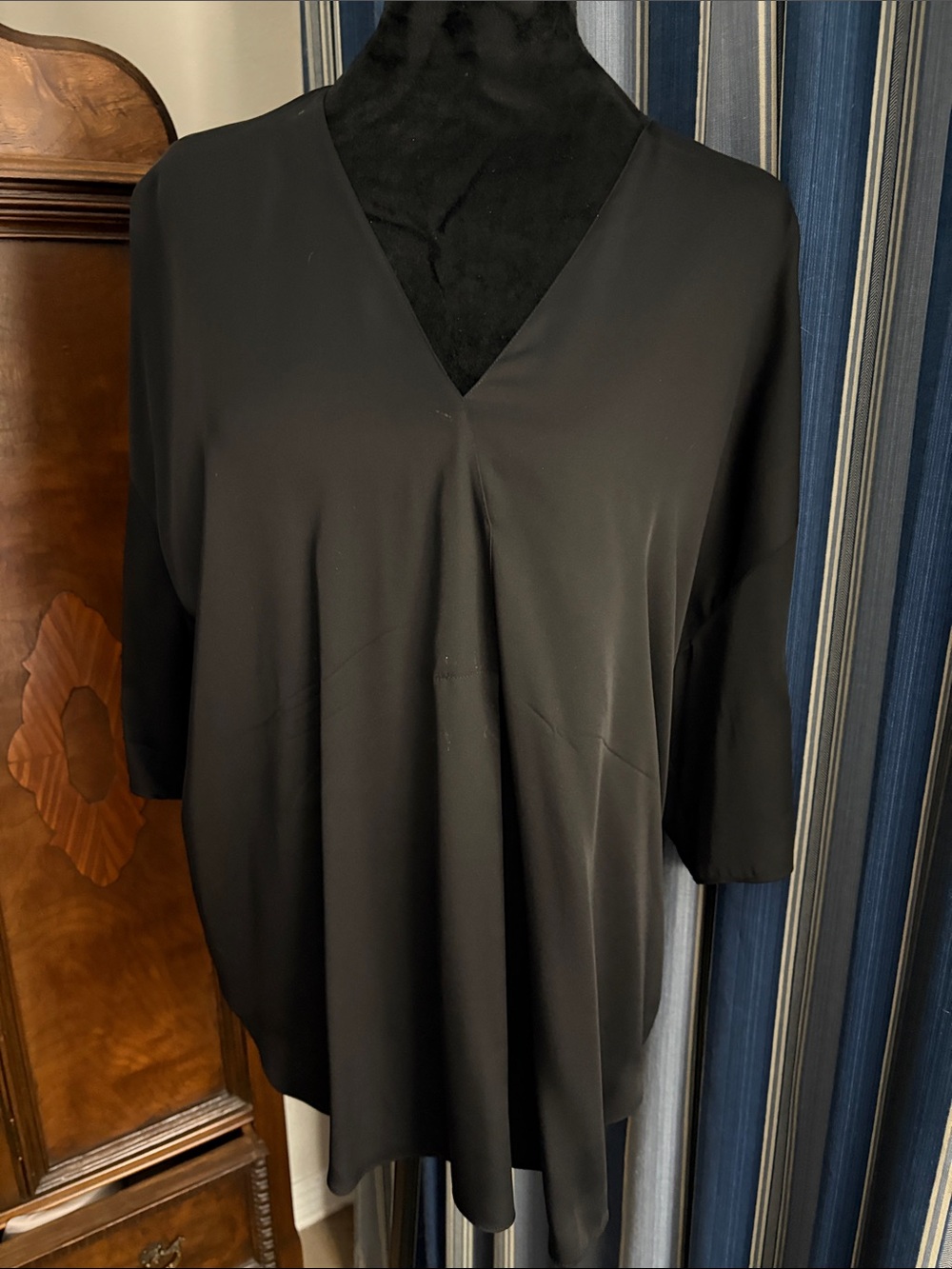 Vince Black V-Neck Tunic Top